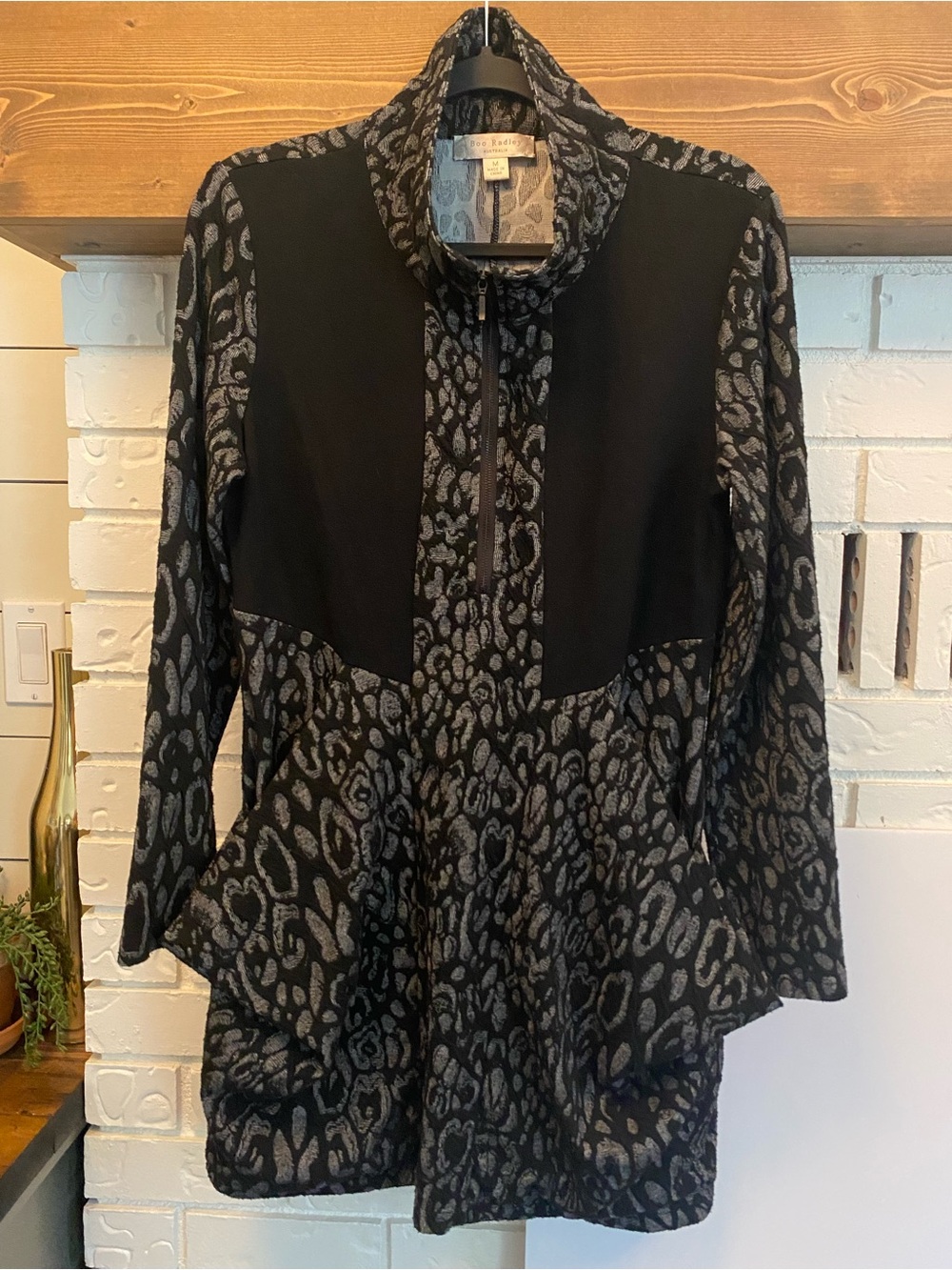 Boo Radley Australia Black Grey Floral Jacquard Tunic Jacket 1/4 Zip Medium